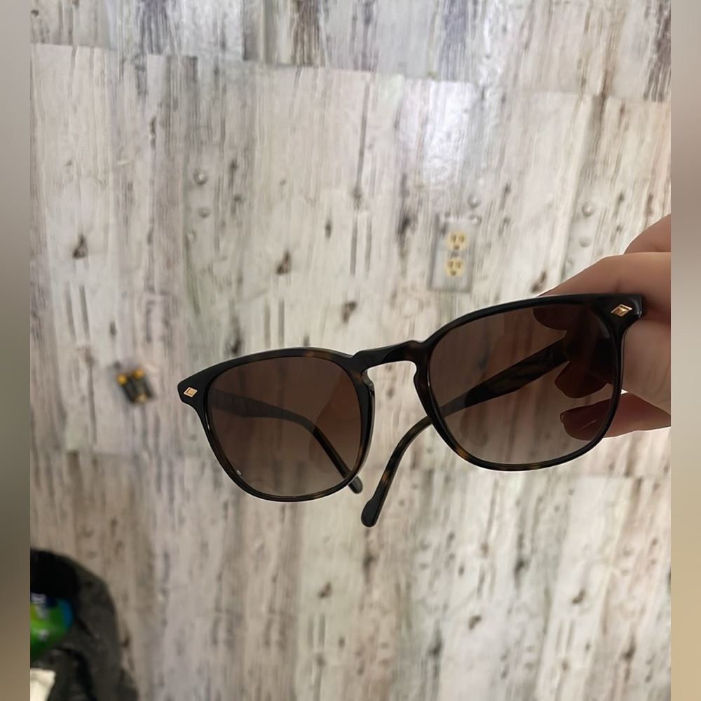 Vogue sunglasses size small